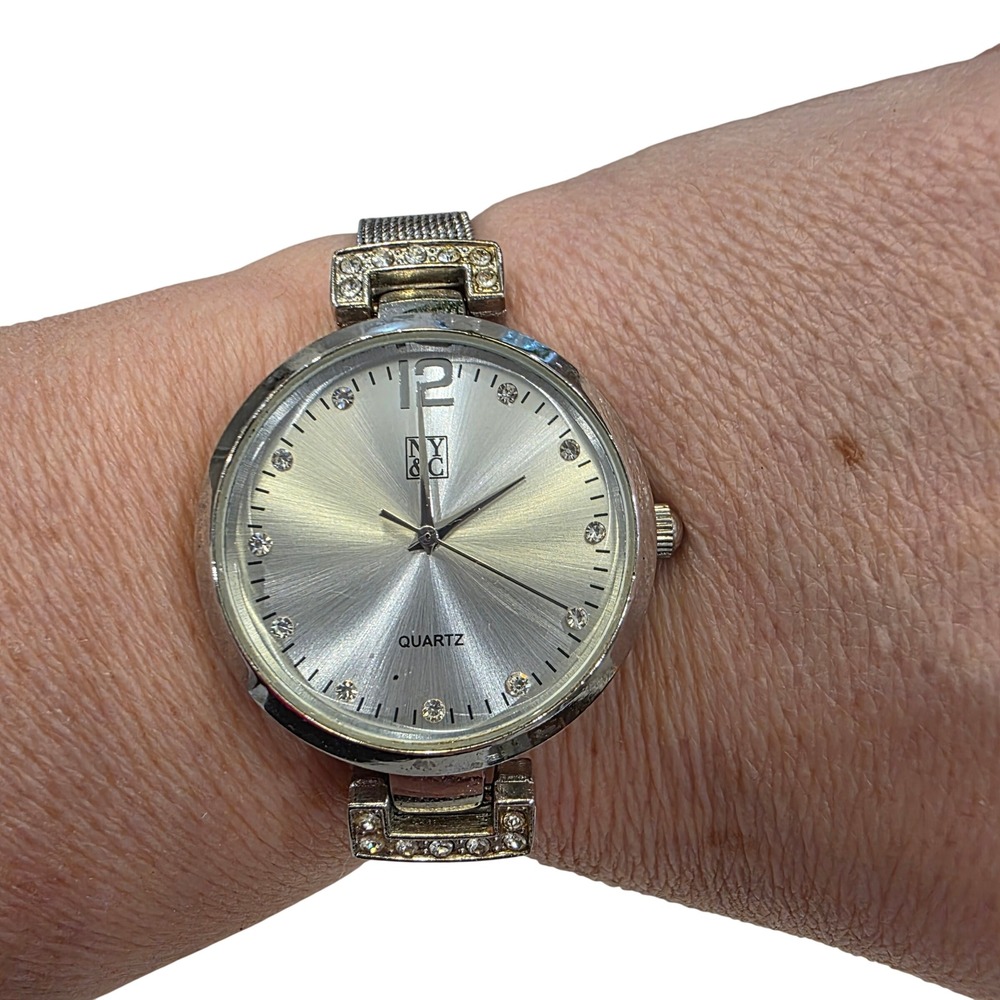 NY & Co Womens Silver Tone‎ Quartz Mesh Band Crystal Accent Watch New Battery